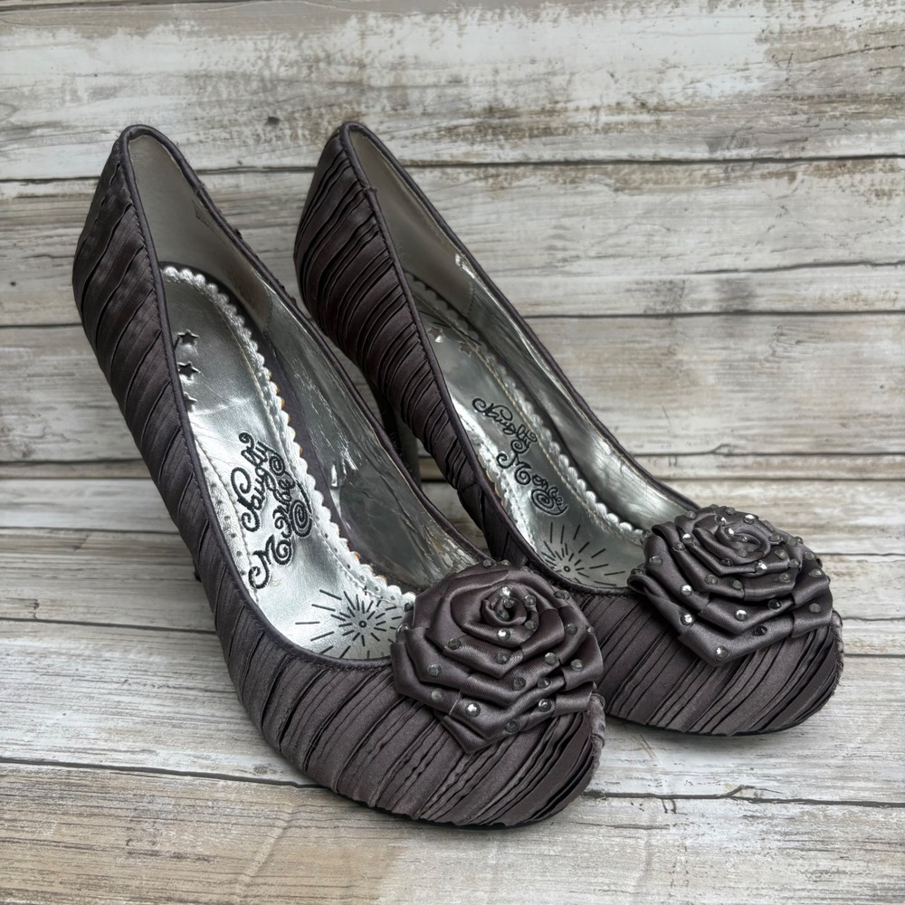 Naughty Monkey Pumps 8.5 Grey Pleated Rosette Rhinestone Stiletto Glam Y2K Pinup
